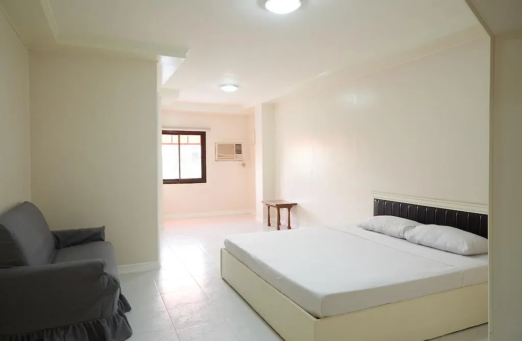 Hotel Saleh Angeles 3*,